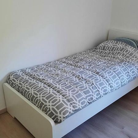 Appartement Duplex Pour 3-4 Personnes A Ciney Eksteriør billede