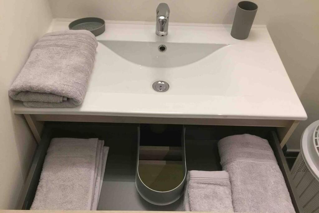 Appartement Duplex Pour 3-4 Personnes A Ciney Eksteriør billede